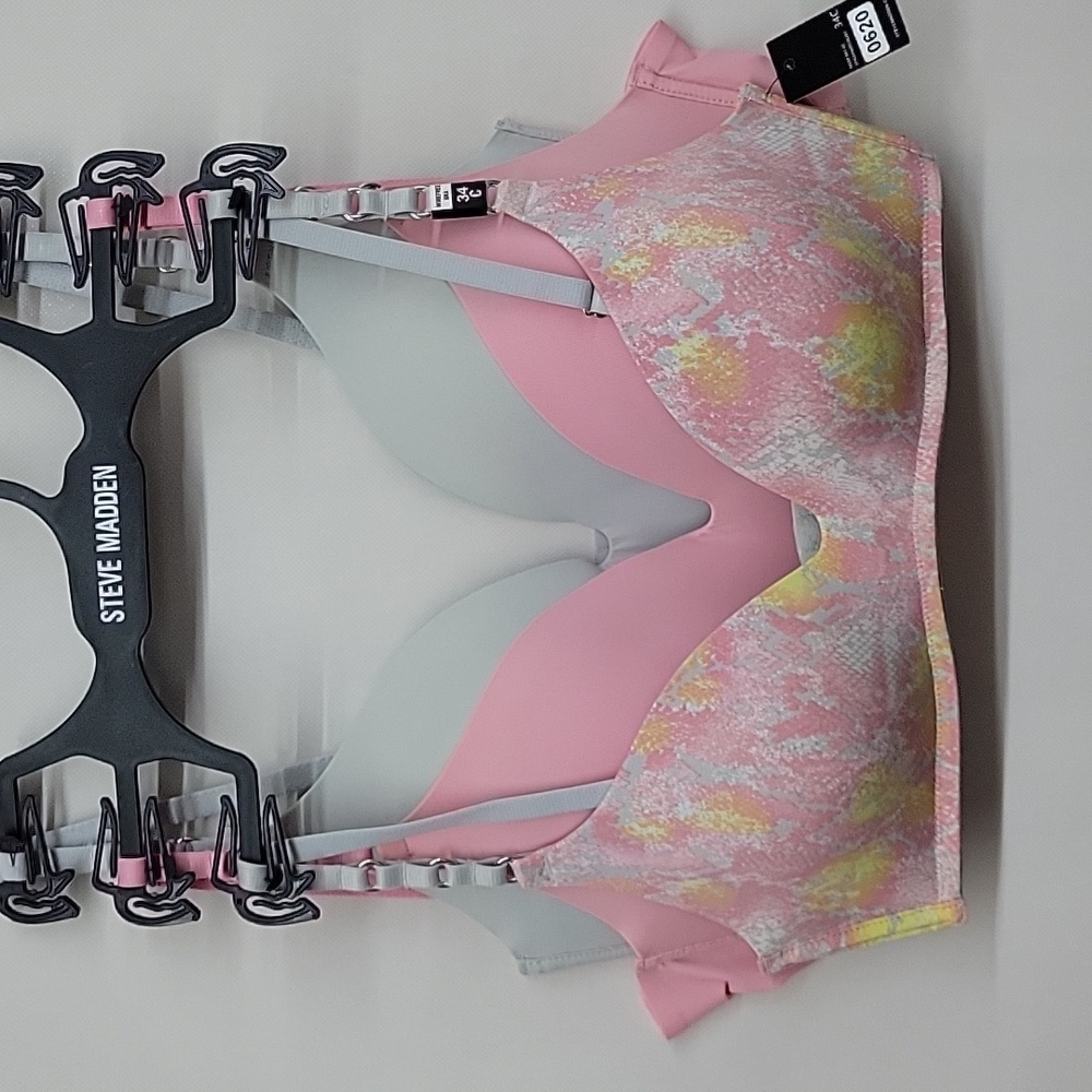 STEVE MADDEN WIREFREE BRA.